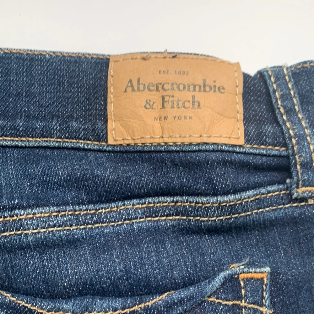 A&F Distressed Rolled Denim Shorts - Picture 4 of 10